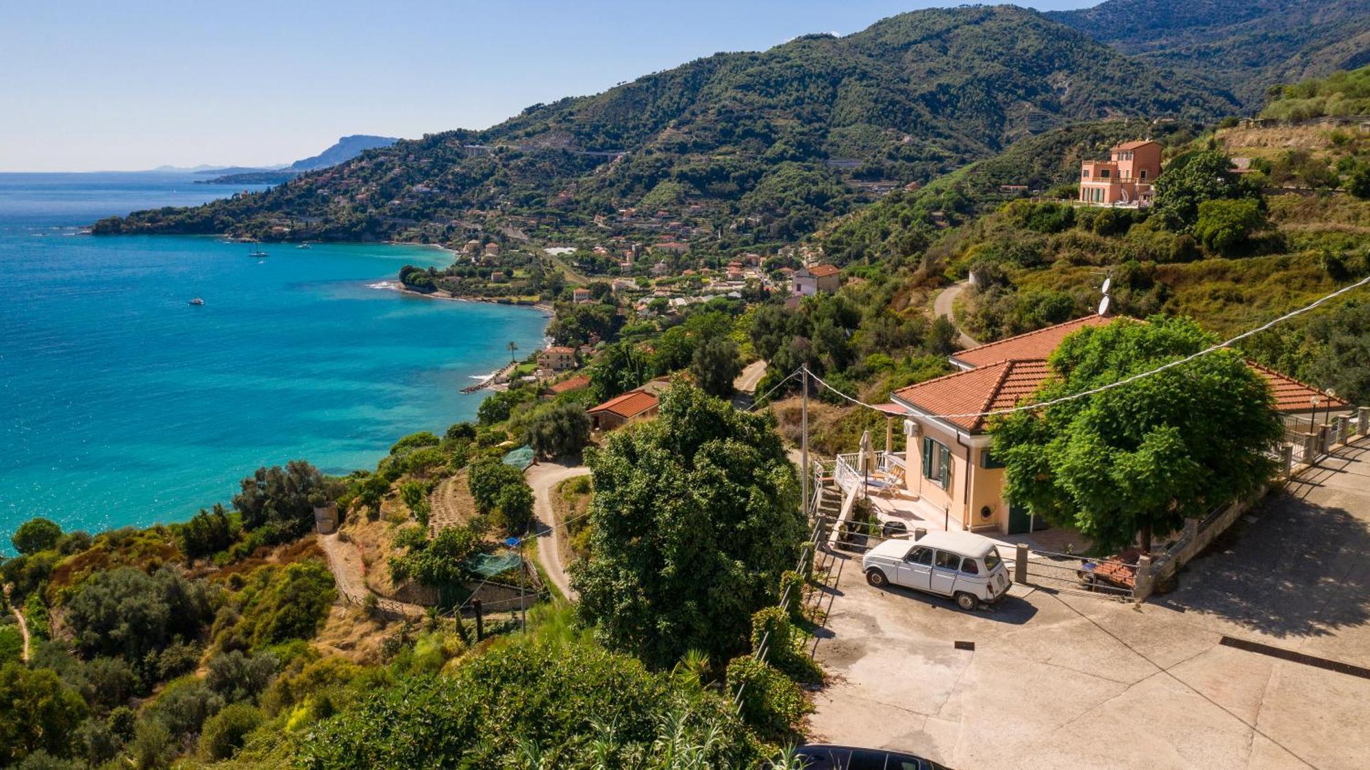 Avocado Villa Ventimiglia Exterior photo